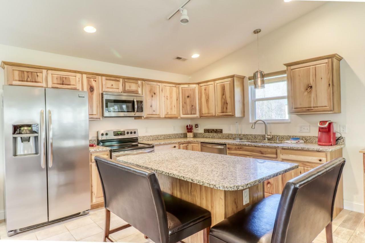 2 Bed 2 Bath Vacation Home In Whittier III Экстерьер фото
